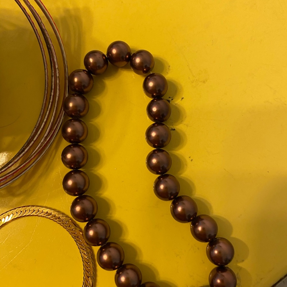 Ten bracelets including thin bangle set. - Picture 6 of 11